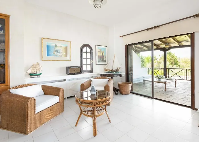 别墅 Escada Pool Villa, Near Hanioti #feelslikehome