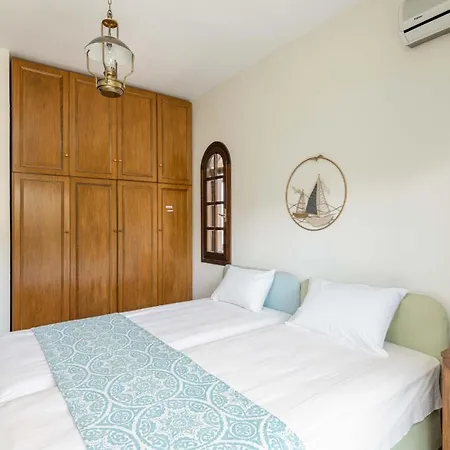 Escada Pool Villa, Near Hanioti #feelslikehome Villa Polychrono