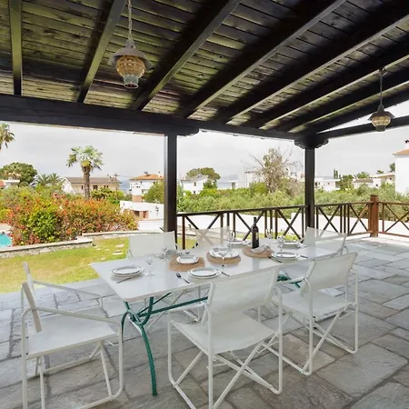 Escada Pool Villa, Near Hanioti #feelslikehome Villa