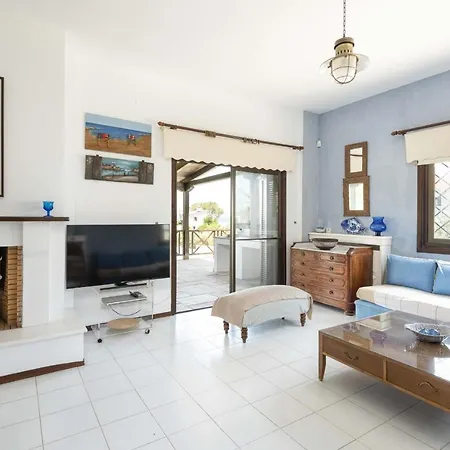 빌라 Escada Pool Villa, Near Hanioti #feelslikehome