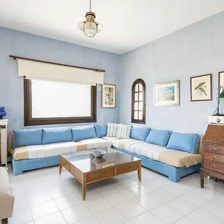 Escada Pool Villa, Near Hanioti #feelslikehome 빌라 *