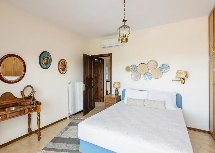 Escada Pool Villa, Near Hanioti #feelslikehome Villa Polychrono